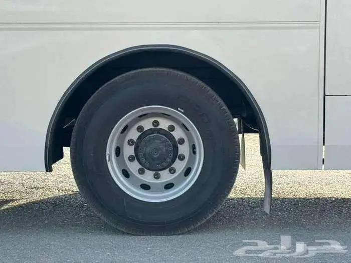 اشوك ليلاند باص 2026 64 راكب