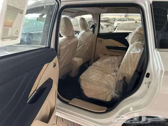 ميتسوبيشي اكسباندر 2025 هاي لاين