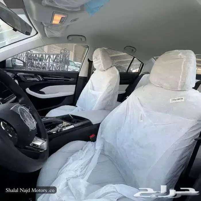 ام جي 5 2025 ستاندر الشكل الجديد