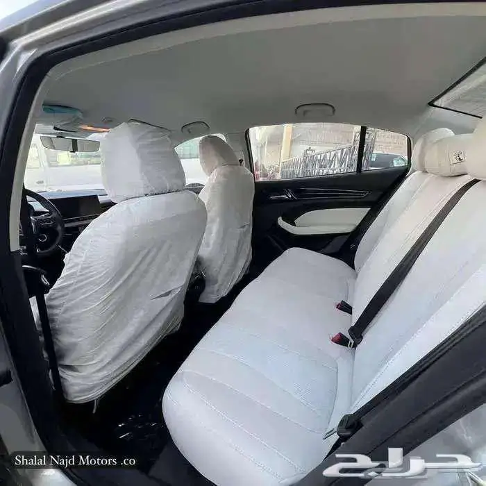 ام جي 5 2025 ستاندر الشكل الجديد