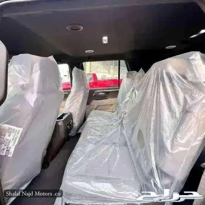 شيفرولية تاهو 2025 LS ثلاجة