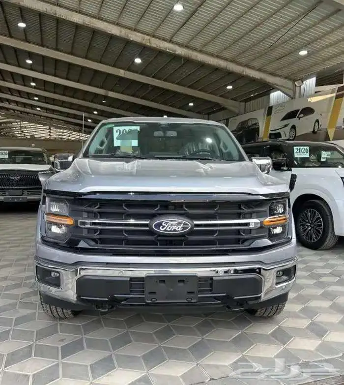 فورد F150 2025 XLT غمارتين