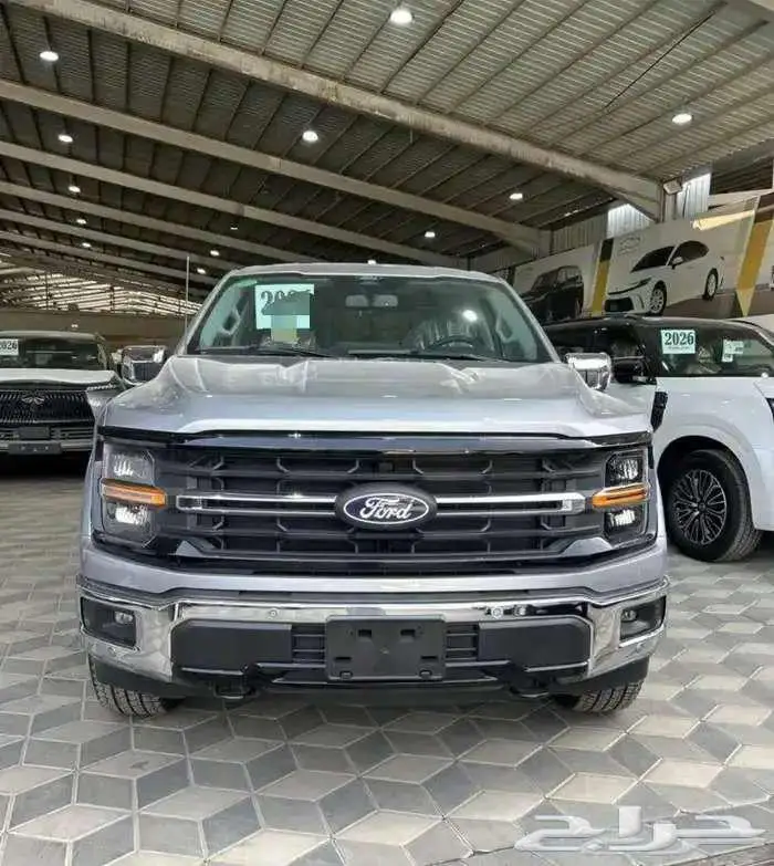 فورد F150 2025 XLT غمارتين