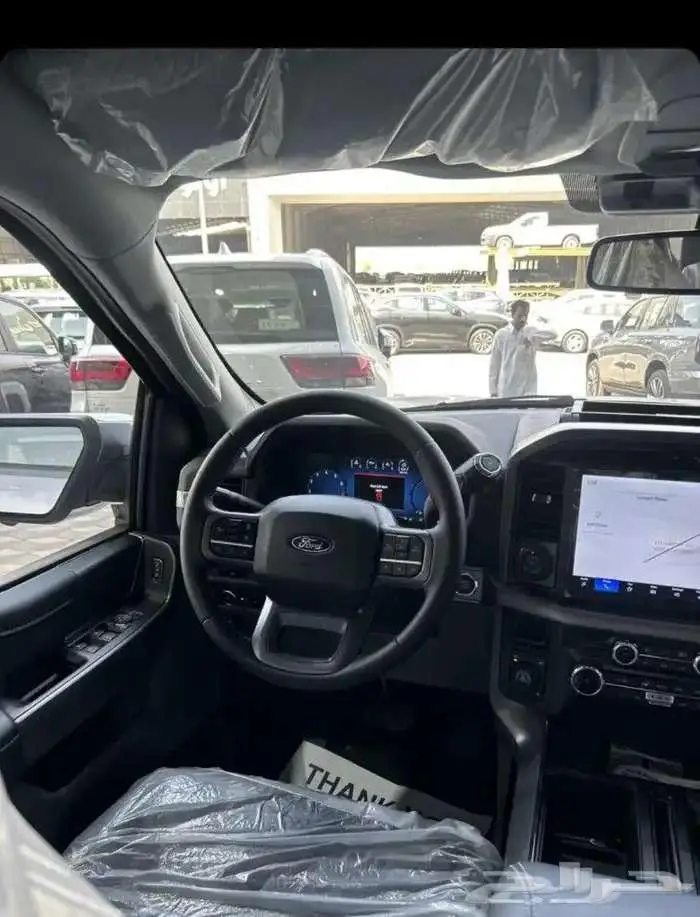 فورد F150 2025 XLT غمارتين