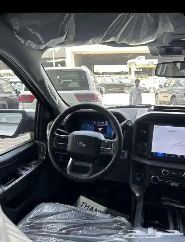 فورد F150 2025 XLT غمارتين