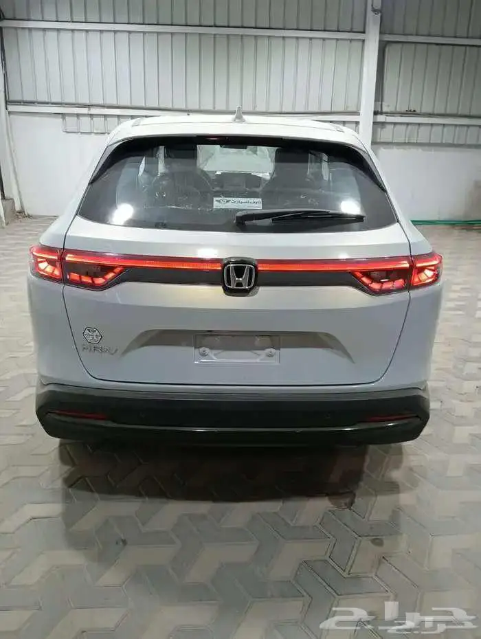 هوندا اتش ار في 2025 نص فل