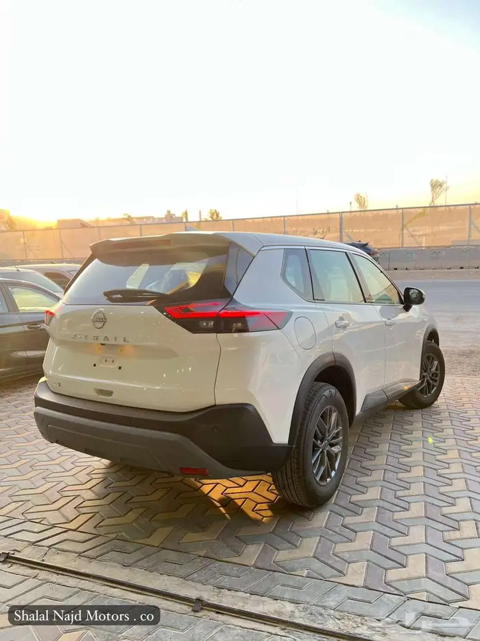 نيسان اكستريل 2026 ستاندر 7 مقاعد