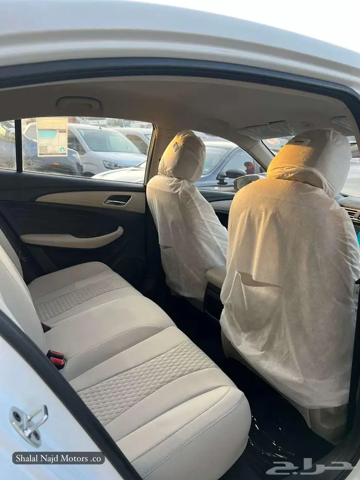 ام جي 5 2025 ستاندر