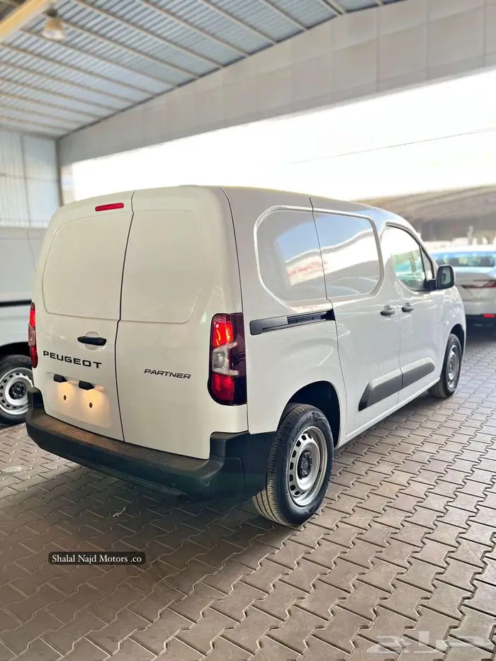 بيجو بارتنر 2025 فان بضاعة