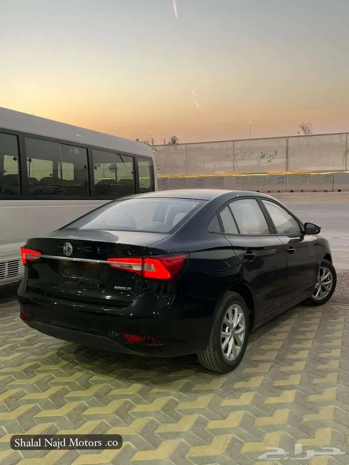 ام جي 5 الشكل القديم 2025 ستاندر