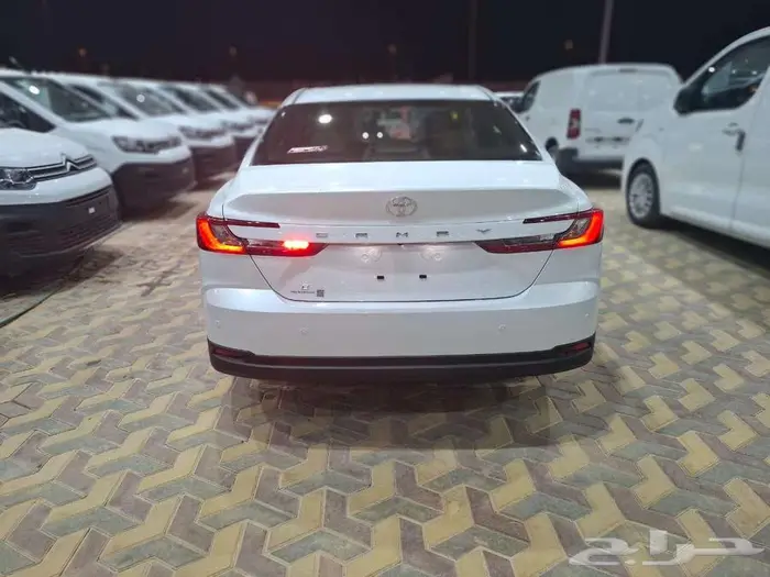 تويوتا كامري 2026 ستاندر