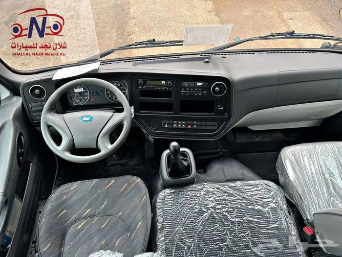 هيونداي كاونتي 2023 23 راكب